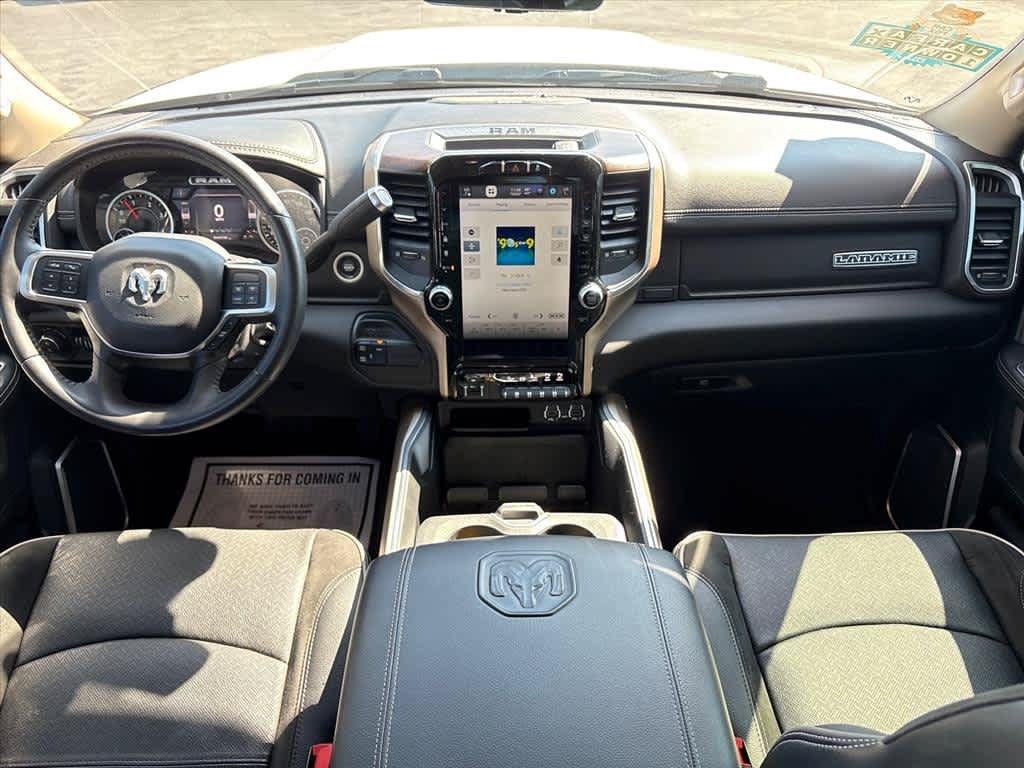 Used 2022 RAM 3500 Laramie AWD/4WD image 10