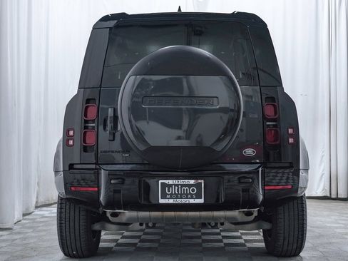 Used 2023 Land Rover Defender 110 X-Dynamic SE image 8