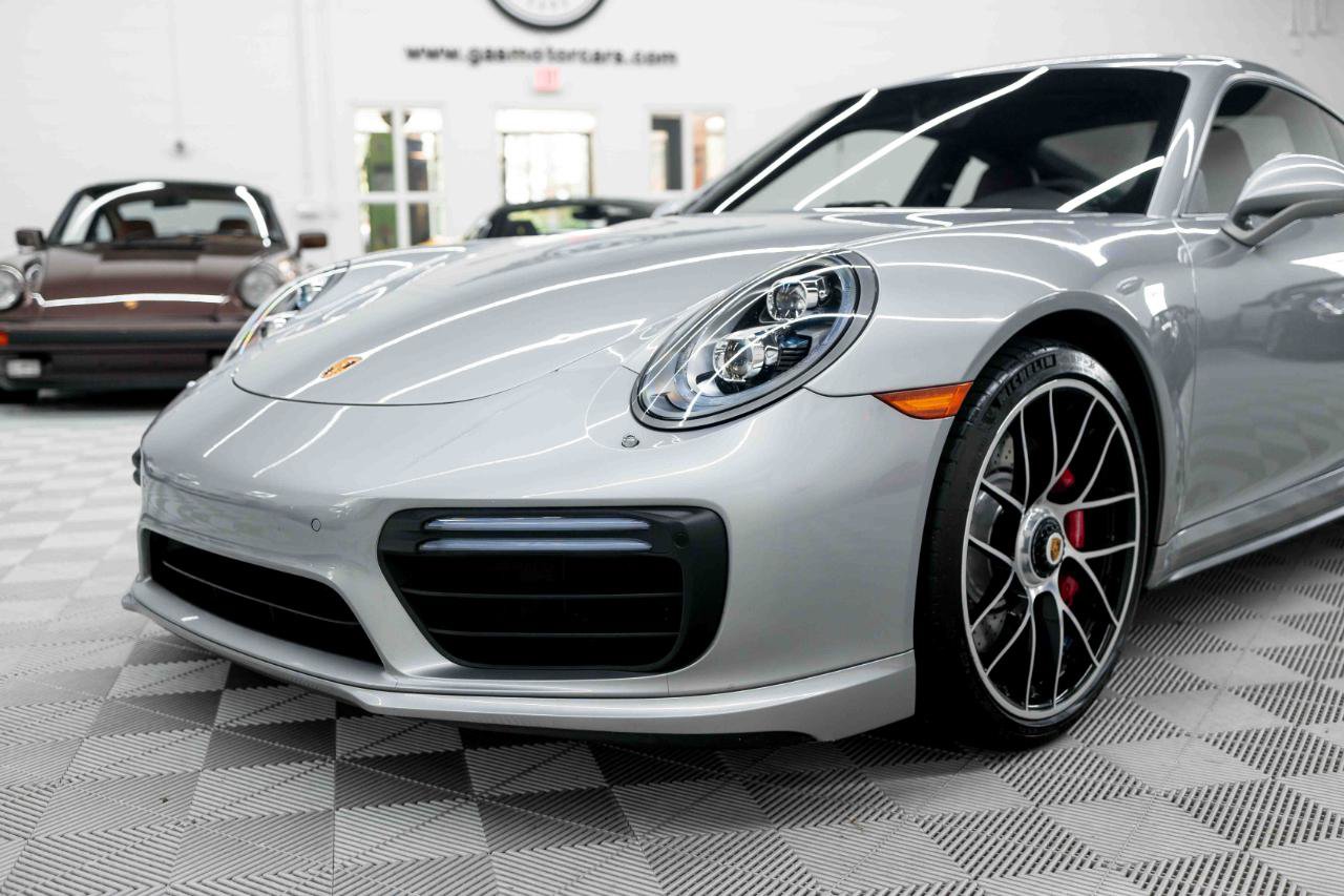 Used 2017 Porsche 911 4 Coupe AWD/4WD image 14