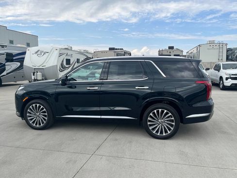 Used 2025 Hyundai Palisade Calligraphy image 6