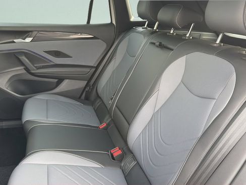 New 2026 Volkswagen Tiguan SE R-Line AWD/4WD image 30
