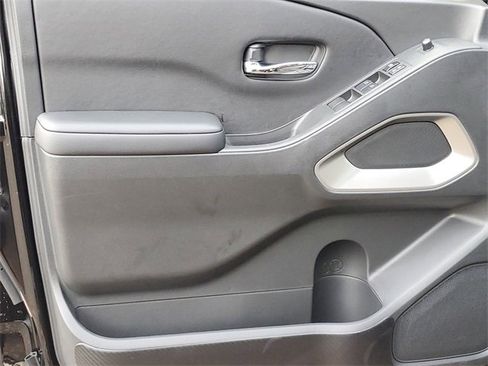 New 2026 Nissan Frontier SV image 24