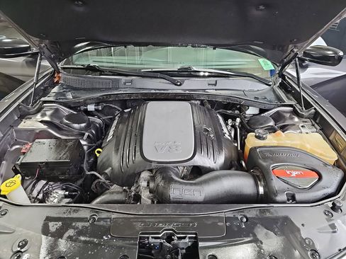 Used 2017 Dodge Charger R/T w/ Blacktop Package image 27