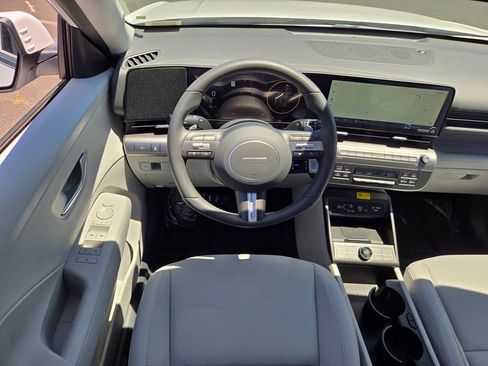 New 2026 Hyundai Kona Limited FWD image 9