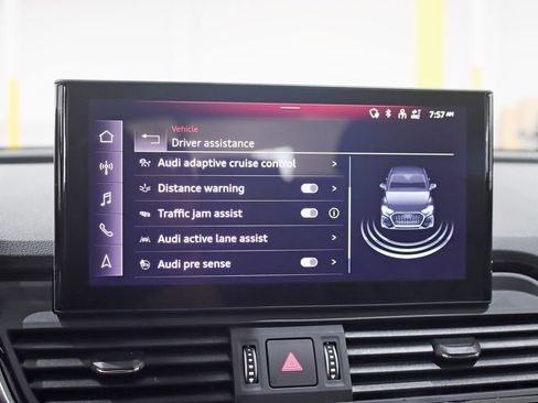 Used 2023 Audi SQ5 Prestige w/ Prestige Package AWD/4WD image 24
