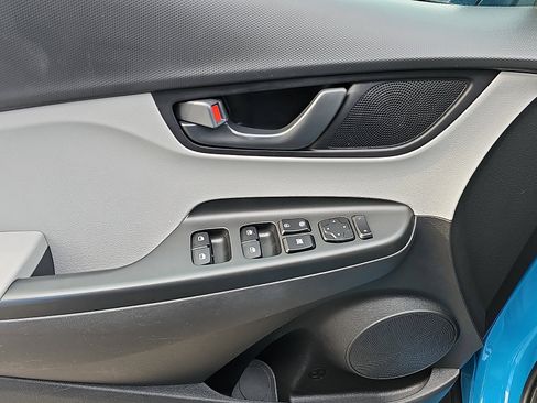 Used 2023 Hyundai Kona SEL image 13