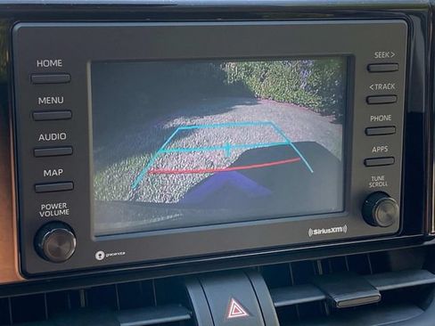 Used 2021 Toyota RAV4 XLE AWD/4WD image 24