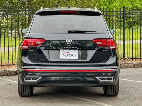 Used 2022 Volkswagen Tiguan SEL R-Line AWD/4WD image 5