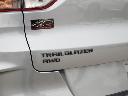 Used 2023 Chevrolet TrailBlazer RS w/ Convenience Package image 37