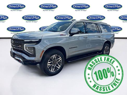Used 2025 Chevrolet Suburban Z71 AWD/4WD image 3
