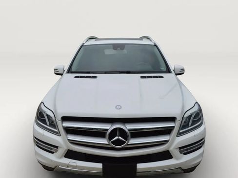 Used 2015 Mercedes-Benz GL 320 BlueTEC 4MATIC image 2