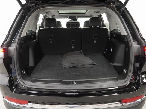 Used 2023 Jeep Grand Cherokee 4WD 4xe image 47