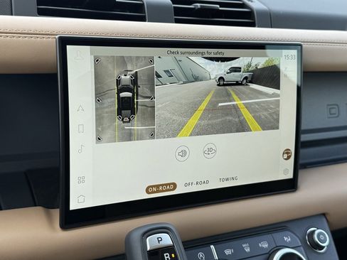 New 2025 Land Rover Defender 110 S image 24