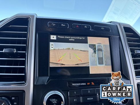 Used 2017 Ford F150 Platinum w/ Equipment Group 701A Luxury AWD/4WD image 24