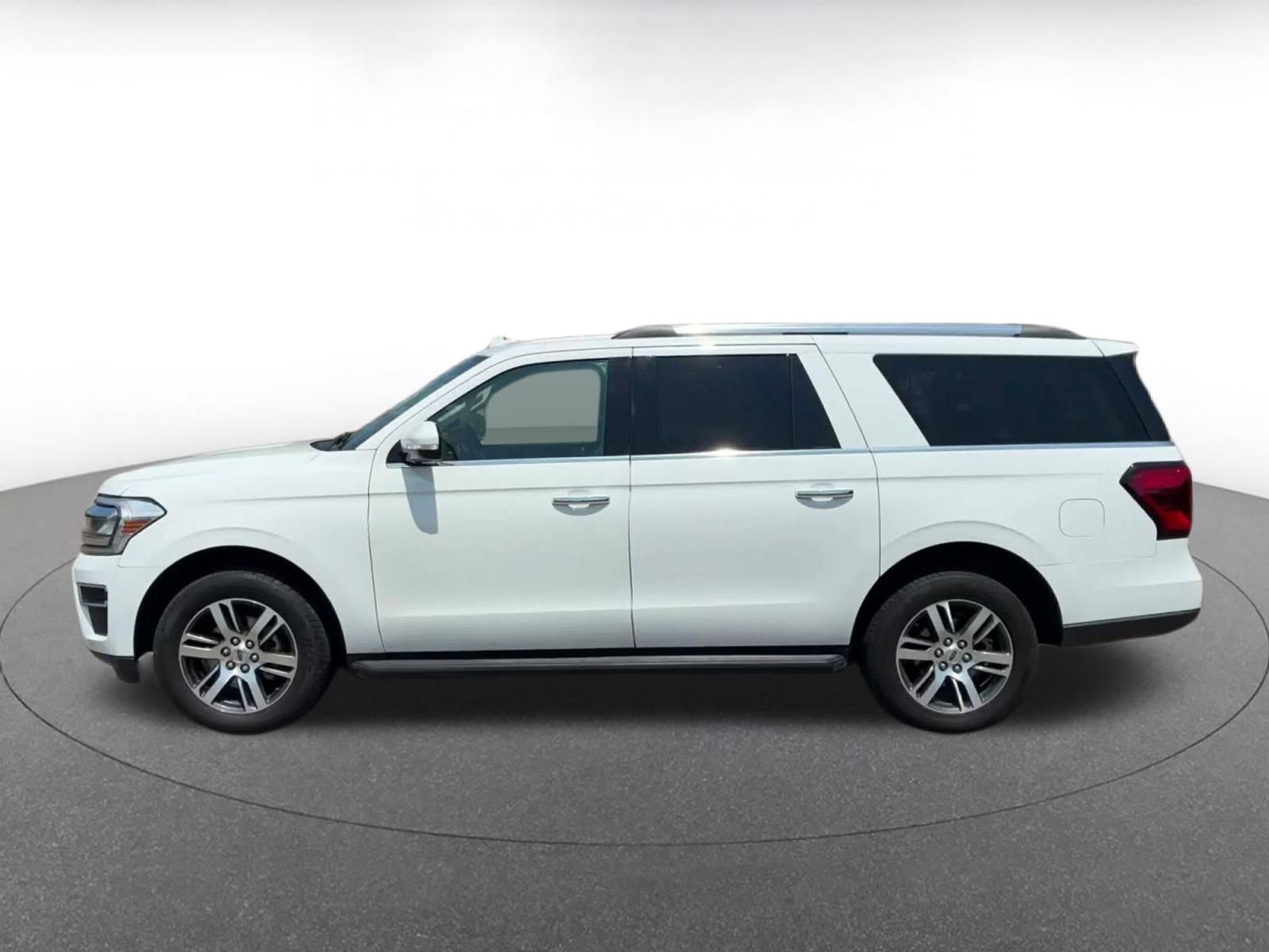 Used 2024 Ford Expedition Max Limited RWD image 8