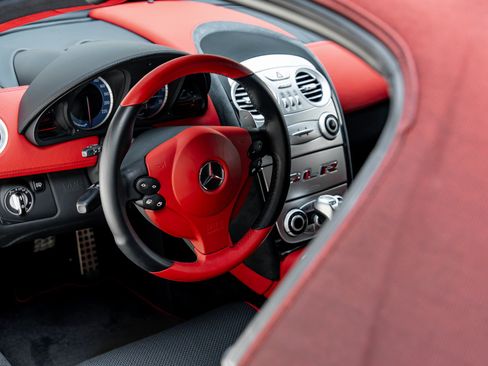 Used 2008 Mercedes-Benz SLR image 61
