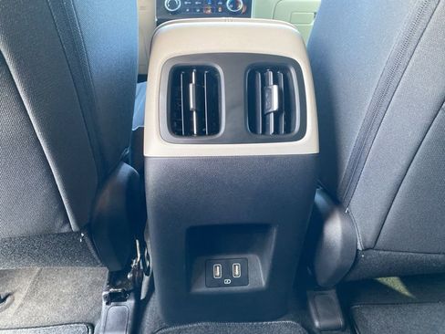 Used 2022 Hyundai Tucson SEL FWD image 25