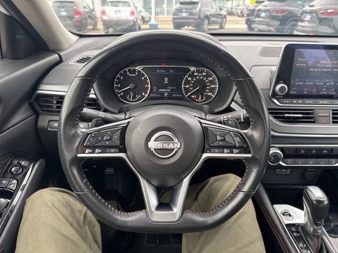 Used 2023 Nissan Altima 2.5 SR image 23