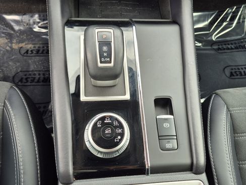 Used 2024 Mitsubishi Outlander SE FWD image 28