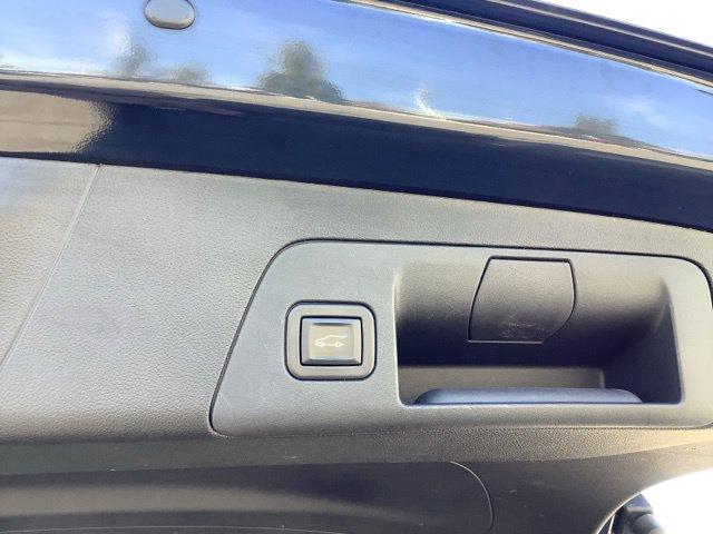 Used 2021 Buick Envision Avenir FWD image 11