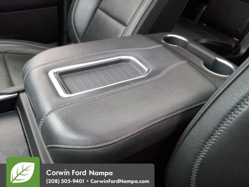 Used 2021 GMC Yukon XL Denali w/ Advanced Technology Package AWD/4WD image 19