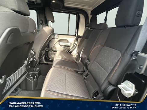 Used 2025 Jeep Gladiator Mojave w/ Safety Group AWD/4WD image 27