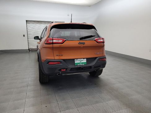 Used 2016 Jeep Cherokee Trailhawk w/ Comfort/Convenience Group image 6