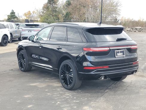 New 2026 Lincoln Corsair Reserve w/ Jet Appearance Package image 3