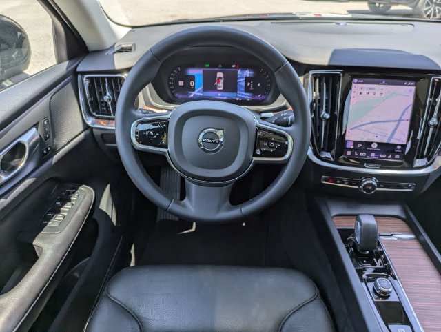Certified 2024 Volvo S60 B5 Plus FWD image 18