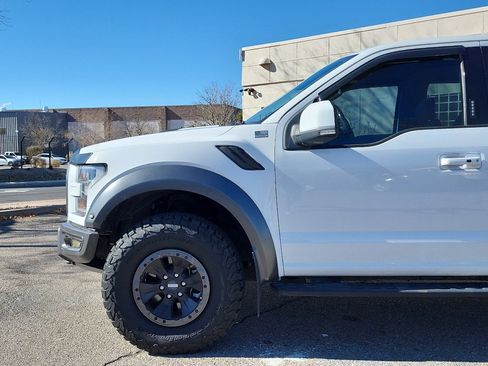Used 2018 Ford F150 Raptor w/ Equipment Group 802A Luxury image 10