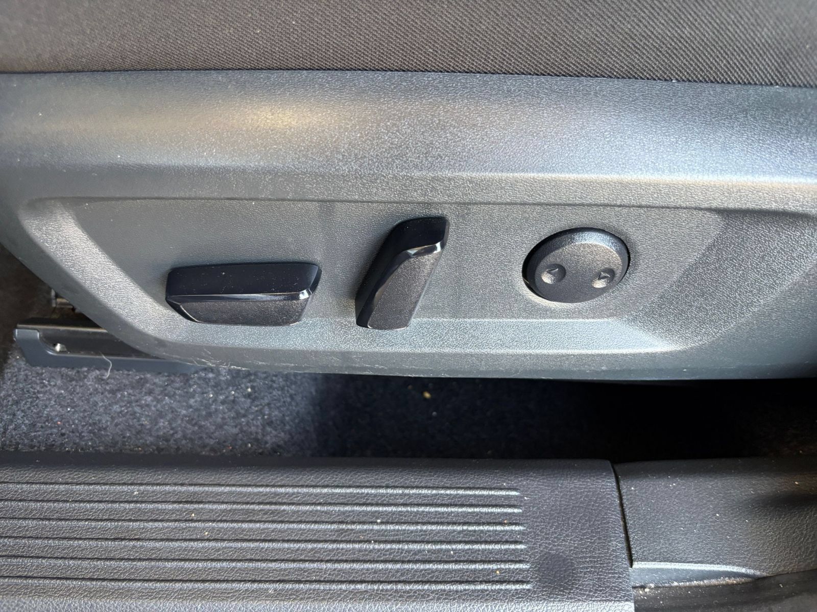 Used 2026 Nissan Rogue SV AWD/4WD image 21