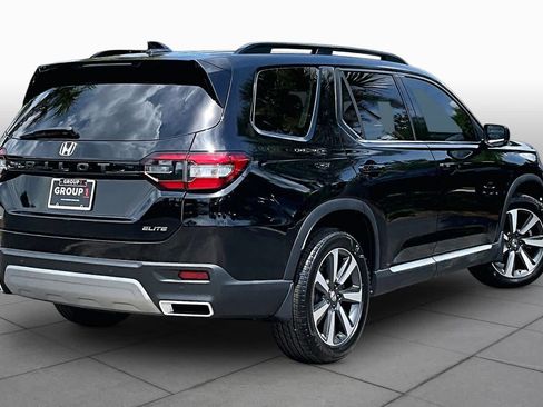 Used 2023 Honda Pilot Elite image 13