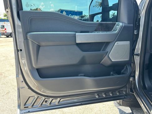 Used 2024 Ford F350 Lariat w/ Lariat Ultimate Package AWD/4WD image 39