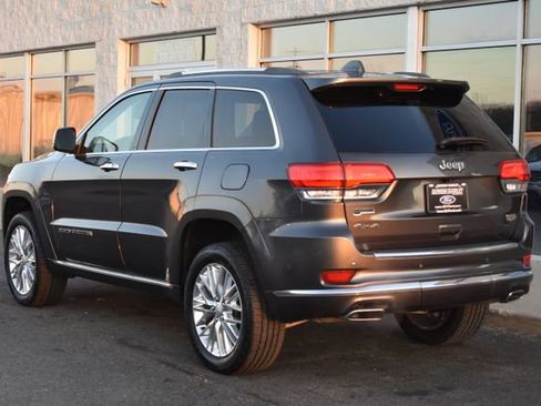 Used 2018 Jeep Grand Cherokee Summit image 10
