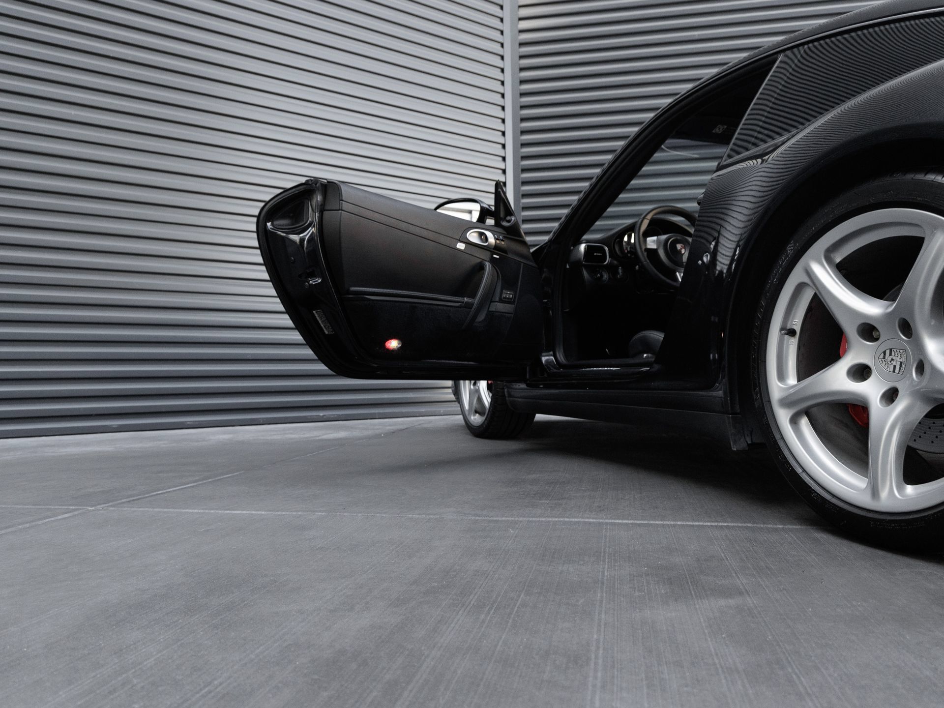 Used 2006 Porsche 911 Carrera 4S AWD/4WD image 13