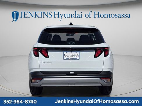 New 2026 Hyundai Tucson SE image 4