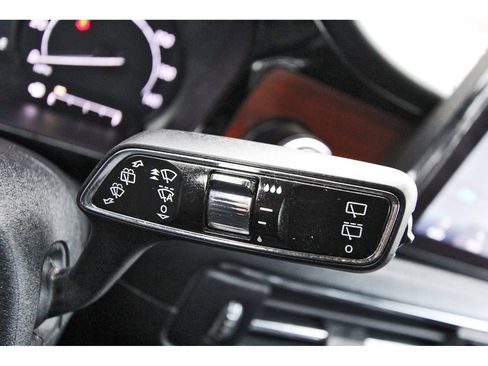 Used 2020 Lincoln Corsair Reserve w/ Appearance Package image 18