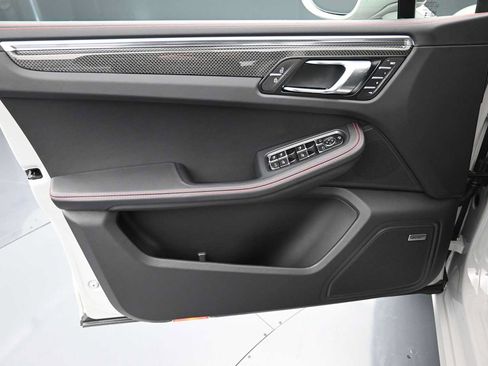 New 2026 Porsche Macan GTS AWD/4WD image 15