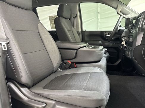 Certified 2022 Chevrolet Silverado 2500 Custom w/ Custom Value Package image 26