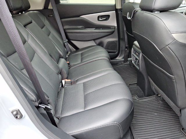 Used 2023 Nissan Murano SL w/ SL Moonroof Package FWD image 14