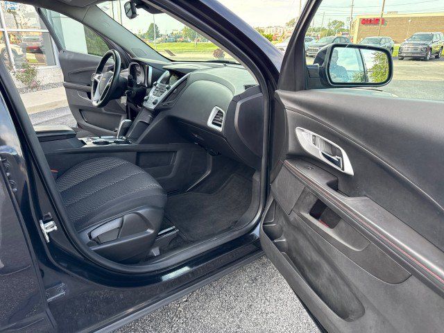Used 2015 Chevrolet Equinox LT w/ Driver Convenience Package AWD/4WD image 26