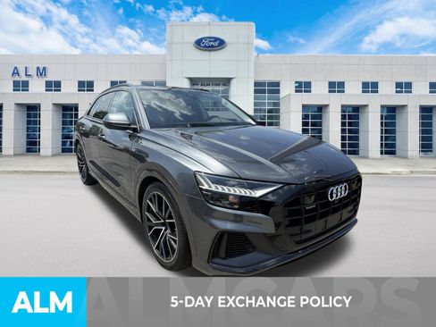 Used 2023 Audi Q8 Prestige AWD/4WD image 3