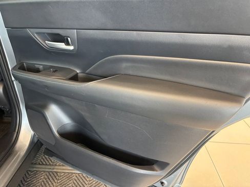 Used 2025 Toyota Grand Highlander AWD image 32
