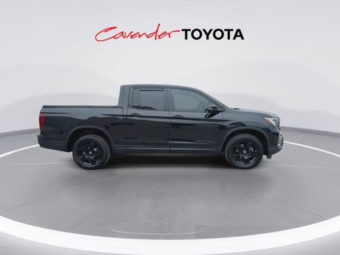 Used 2025 Honda Ridgeline Black Edition image 9