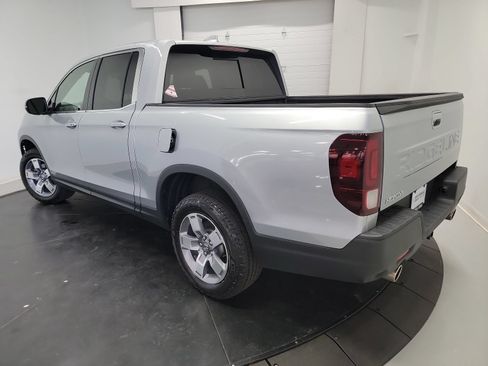 Used 2025 Honda Ridgeline RTL image 6
