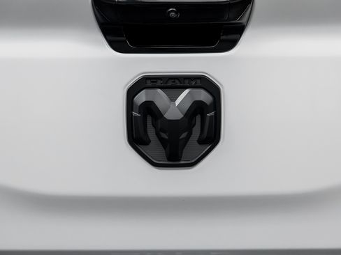 Used 2024 RAM 1500 Big Horn image 18