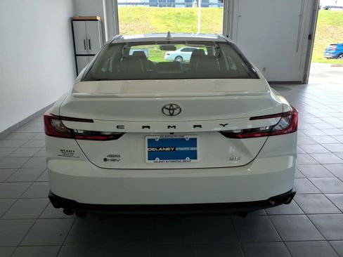 Used 2025 Toyota Camry SE w/ Convenience Package AWD/4WD image 6