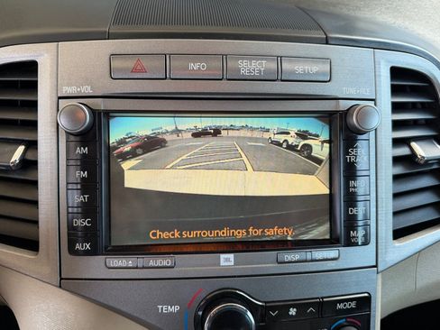 Used 2012 Toyota Venza Limited w/ Tow Pkg AWD/4WD image 14