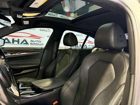 Used 2019 BMW 530i RWD image 32