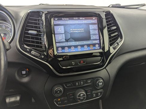 Used 2020 Jeep Cherokee Limited image 43